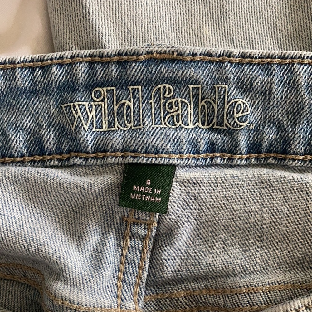High Rise Mom Jeans - Picture 2 of 3